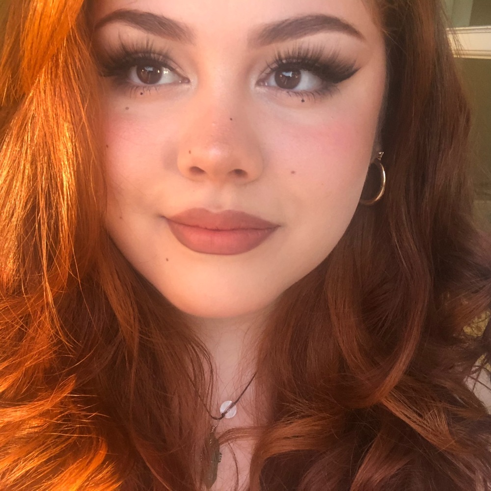 Meet your Posher, Lily
